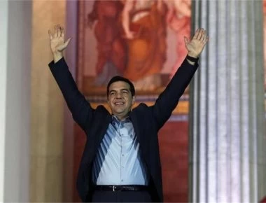 Αγαπάει το θέατρο ο Αλ. Τσίπρας - Δείτε ποια παράσταση παρακολούθησε με την σύντροφο του (φώτο-βίντεο)